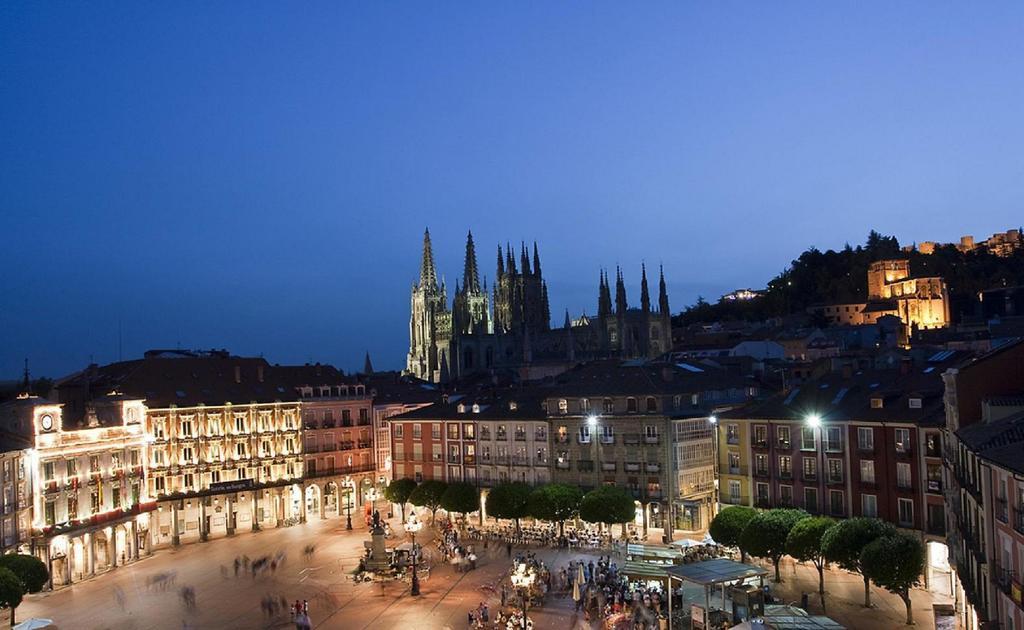 Apartamento Turistico Plaza Mayor Burgo Εξωτερικό φωτογραφία